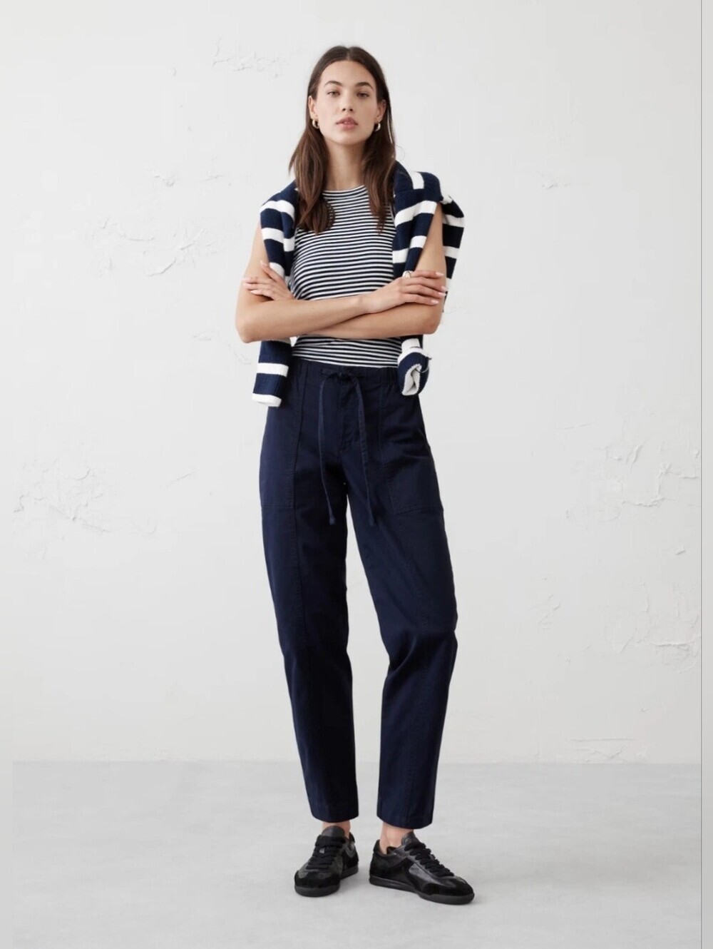 Banana Republic Mid Rise Tapered Chino Navy Blue Pants Size Small NWT Drawstring - Picture 1 of 7